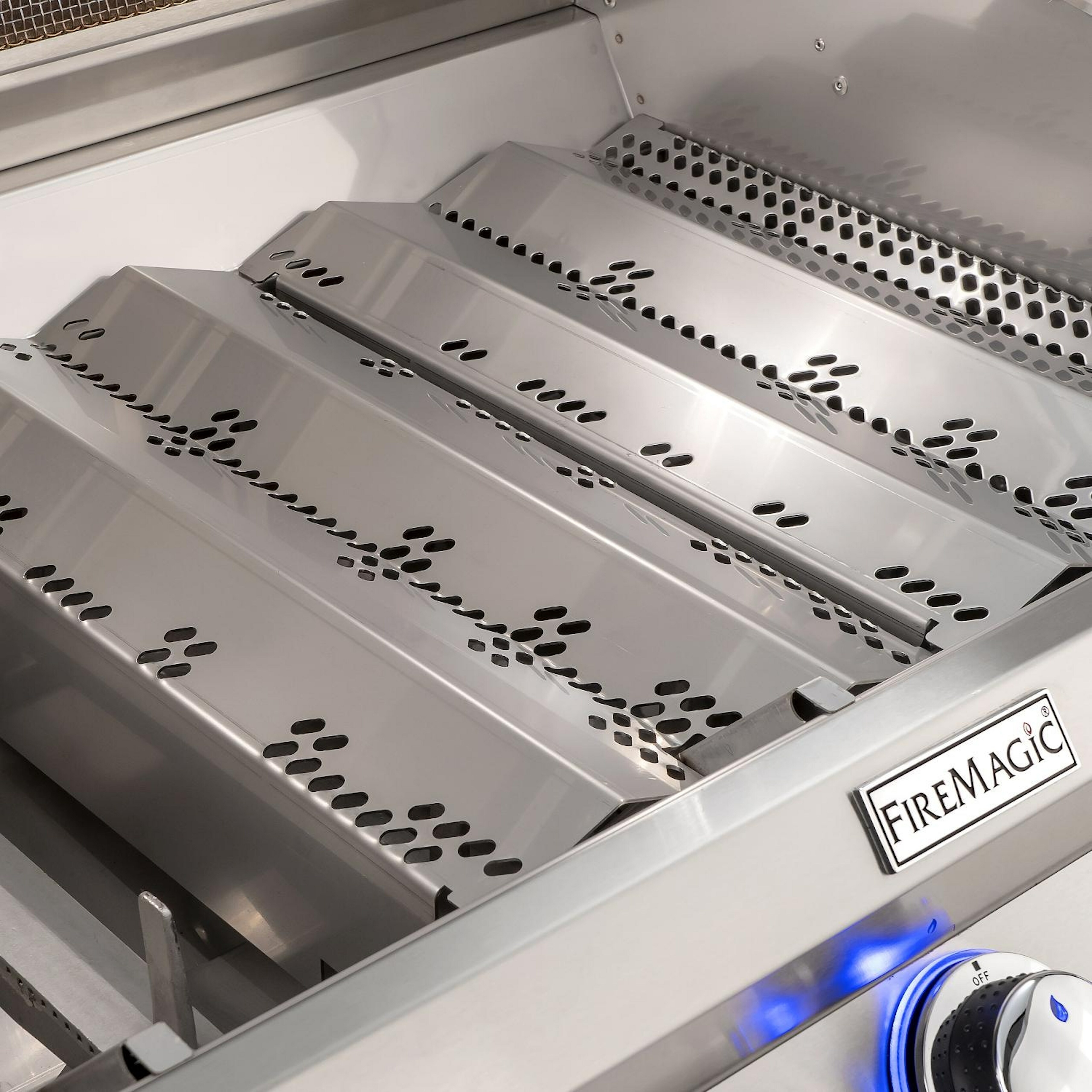 Fire Magic Aurora A660i Built-In 30" Gas Grill - Analog Style with Infrared Burner - Flavor Grid