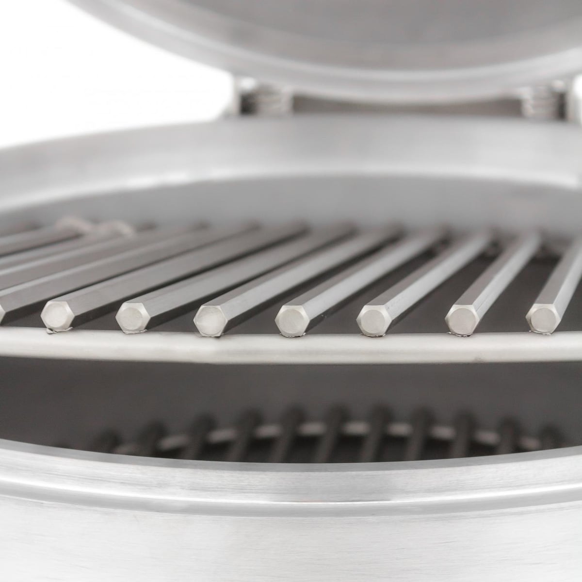 Blaze 20" Built-In Cast Aluminum Kamado | Stainless steel cooking grids