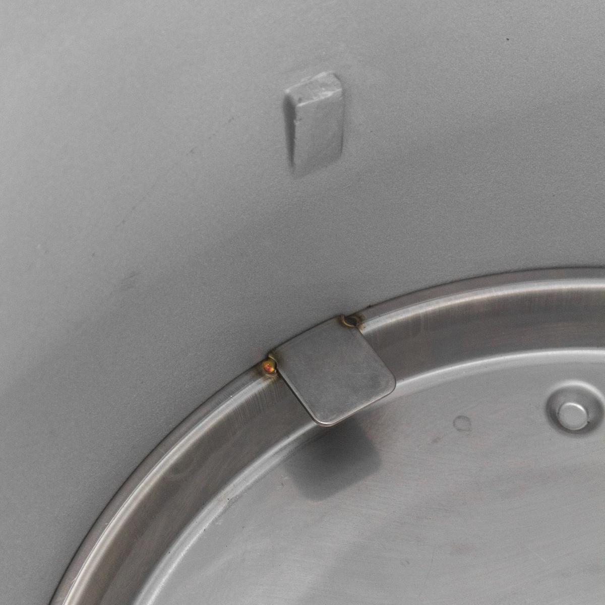 Blaze 20" Built-In Cast Aluminum Kamado | Ash Pan