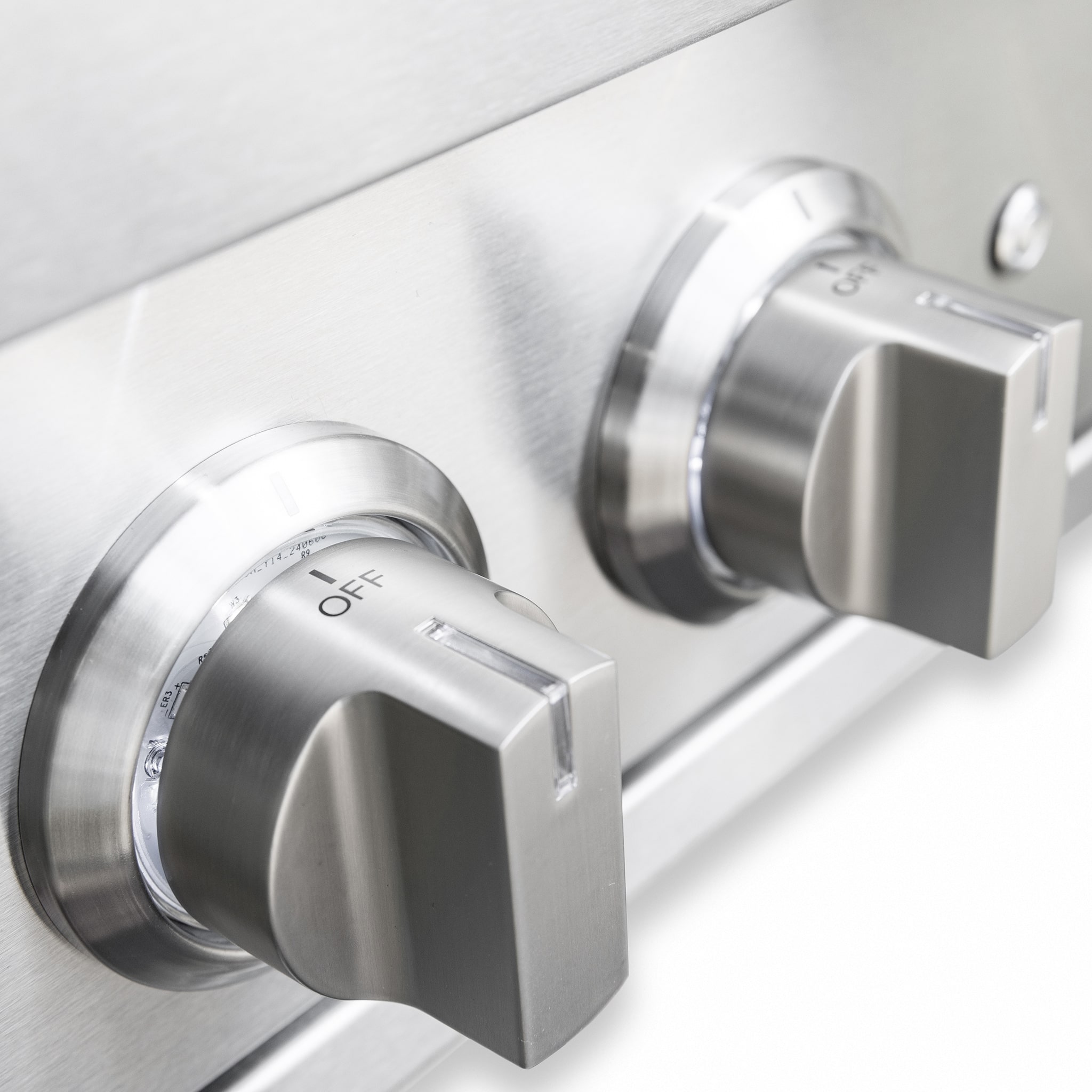 Summerset Pro Power Burner | 36,000 BTU stainless steel outer burner and a 24,000 BTU brass and aluminum inner burner