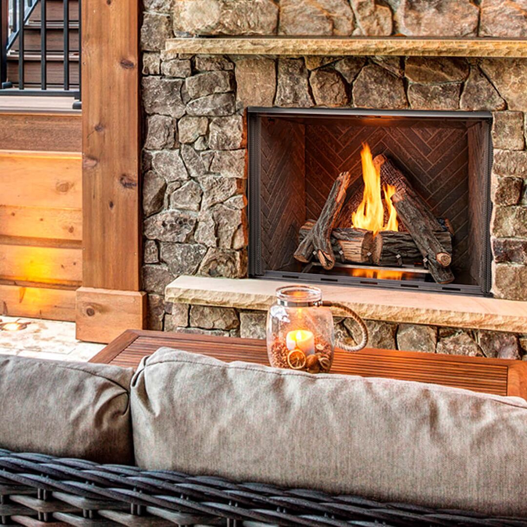 Majestic Courtyard 42" Outdoor Gas Fireplace |