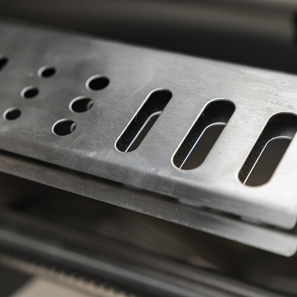 Mont Alpi 805 Black Stainless Gas Grill Island | All 304 Stainless Steel components