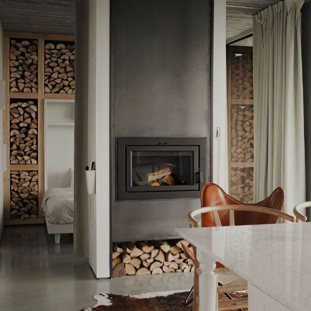 Supreme Astra 38 Zero-Clearance Wood Burning Fireplace | Chimney sweeping cap