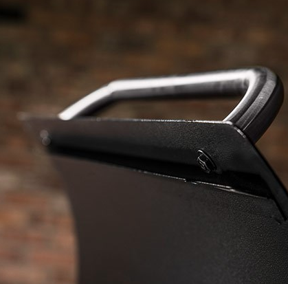 Traeger PRO Series 575 Pellet Grill - Handle