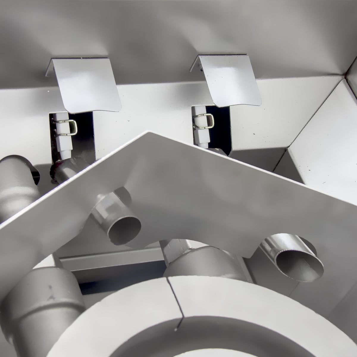 Blaze LTE Gas Power Burner | Removable stainless steel cover shields burners from outdoor elements