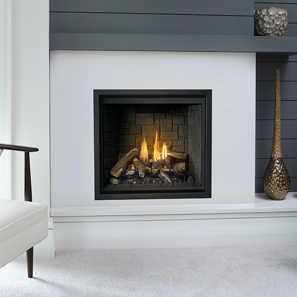 Regency Grandview G600C Traditional Gas Fireplace - Electronic Ignition | Rear or top vent for versatile installations
