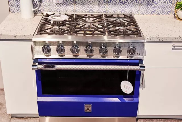 Hestan 36" KRD Series Dual Fuel 5 Burner Range - Prince View 1