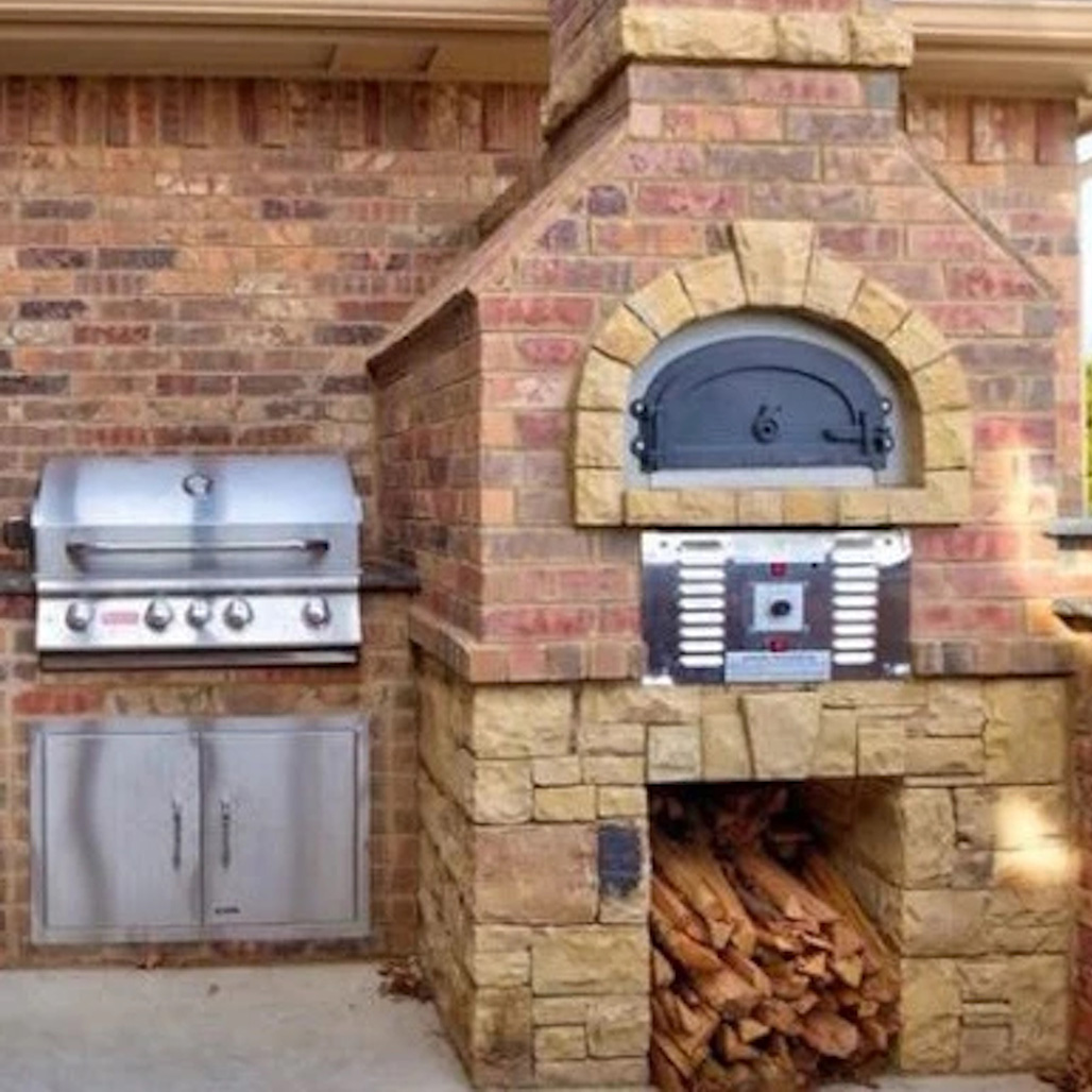 Chicago Brick Oven 750 Hybrid Pizza Oven | Install Kit - Arch, Mortar, Decorative Door
