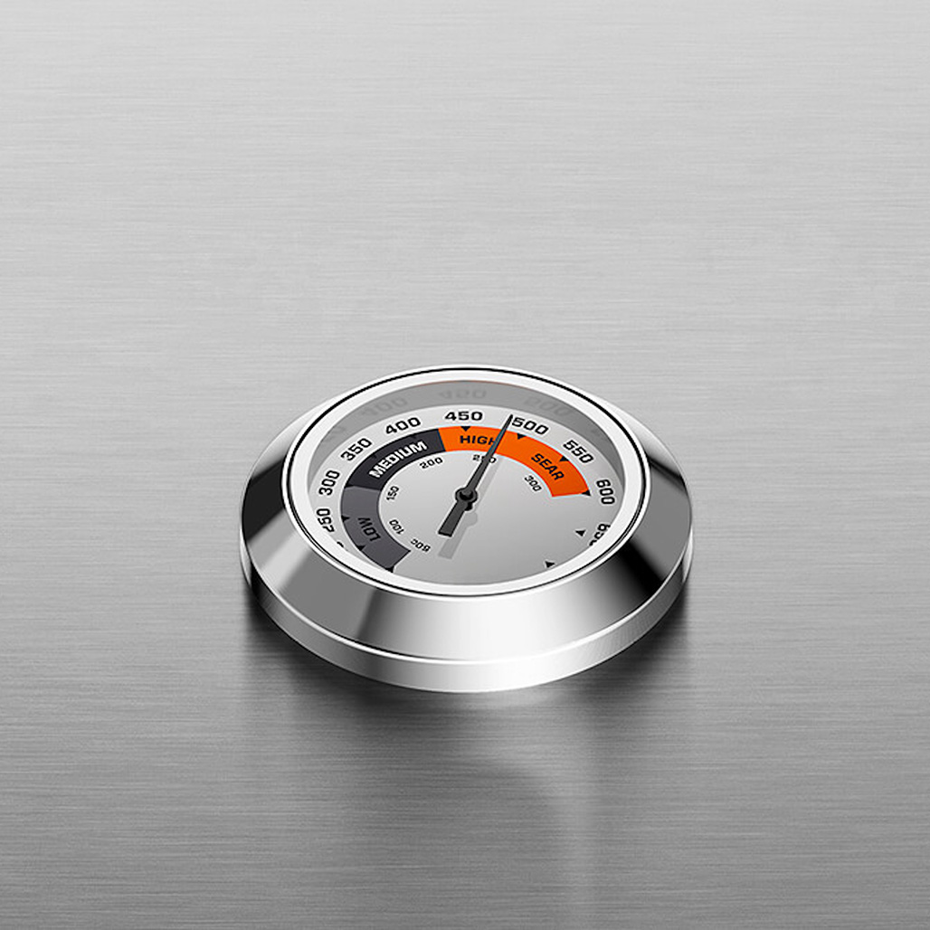 DCS 30" 7 Series Built-In Gas Grill | Built-In Thermometer