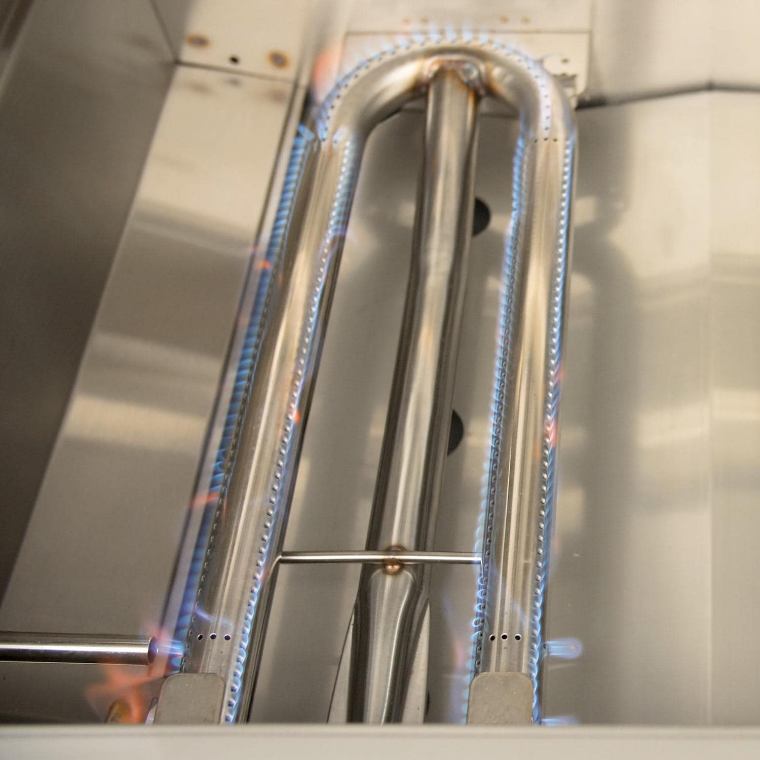 DCS 48" Series 9 Freestanding Gas Grill | Brilliant 12 volt lighting safely illuminates what you're cooking while emitting a welcome glow around the whole grill.