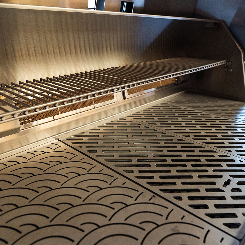 Kalamazoo K1000 Freestanding Hybrid Fire Grill with Burner