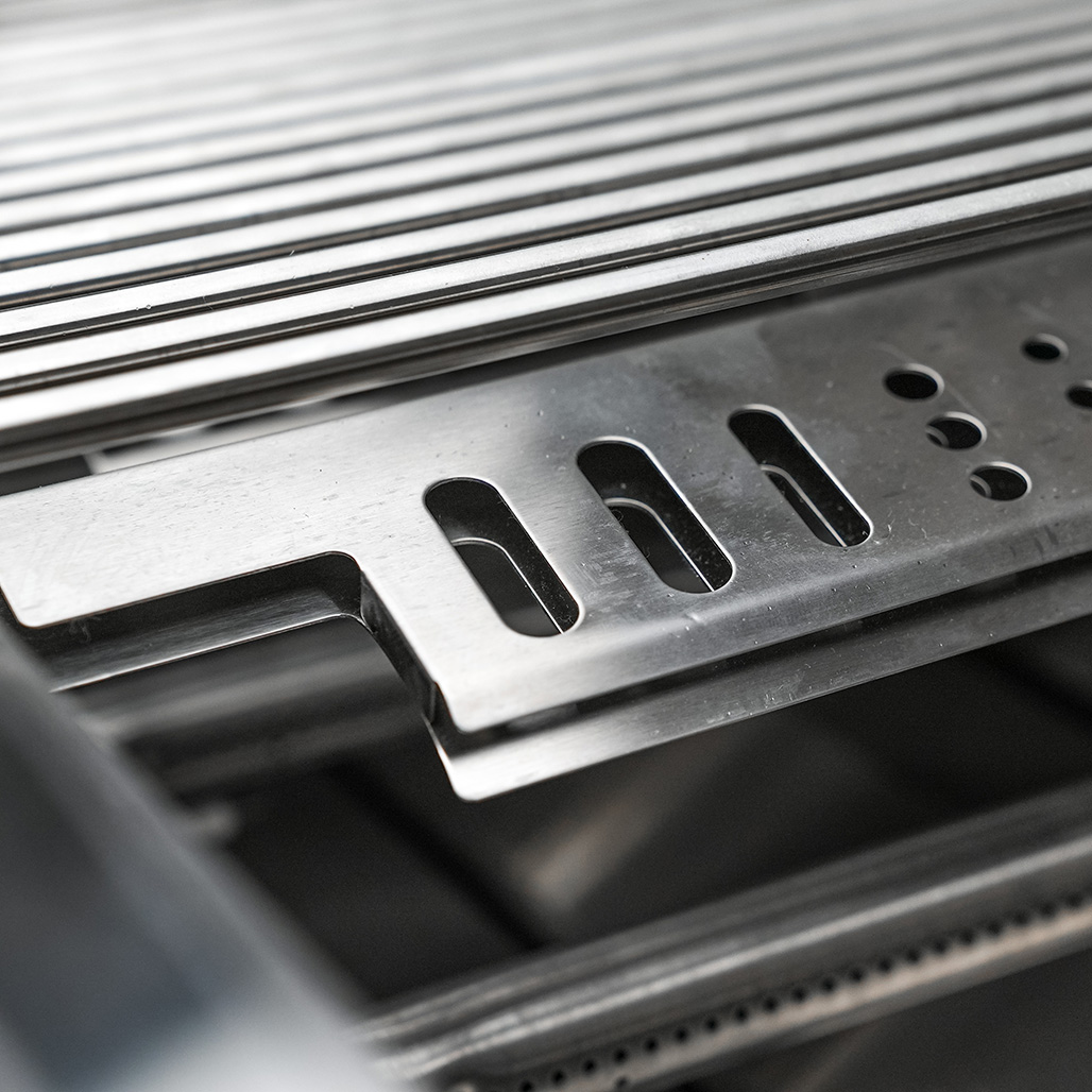 Mont Alpi 6-Burner Deluxe Island with a 90-Degree Corner, Beverage Center and Fridge Cabinet | 115,000 btu heat output