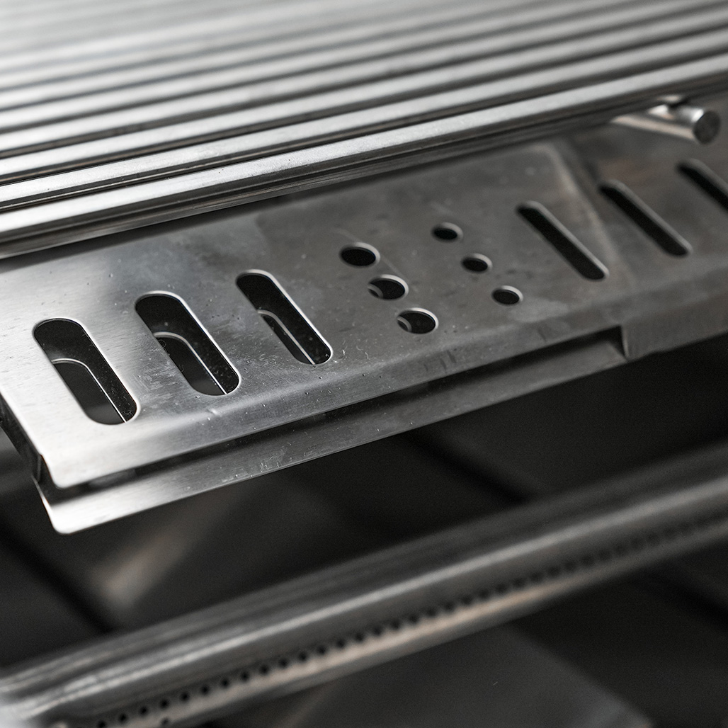 Mont Alpi 6-Burner Deluxe Island with 90-Degree Corner, Kegerator, Beverage Center and Fridge Cabinet | All 304 stainless steel components