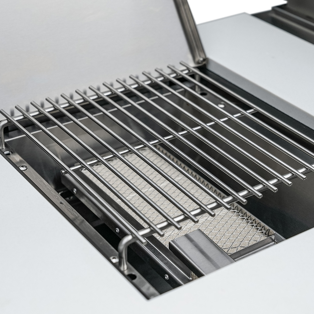 Mont Alpi 6-Burner Island with a Beverage Center | Ceramic infrared rear and side burners