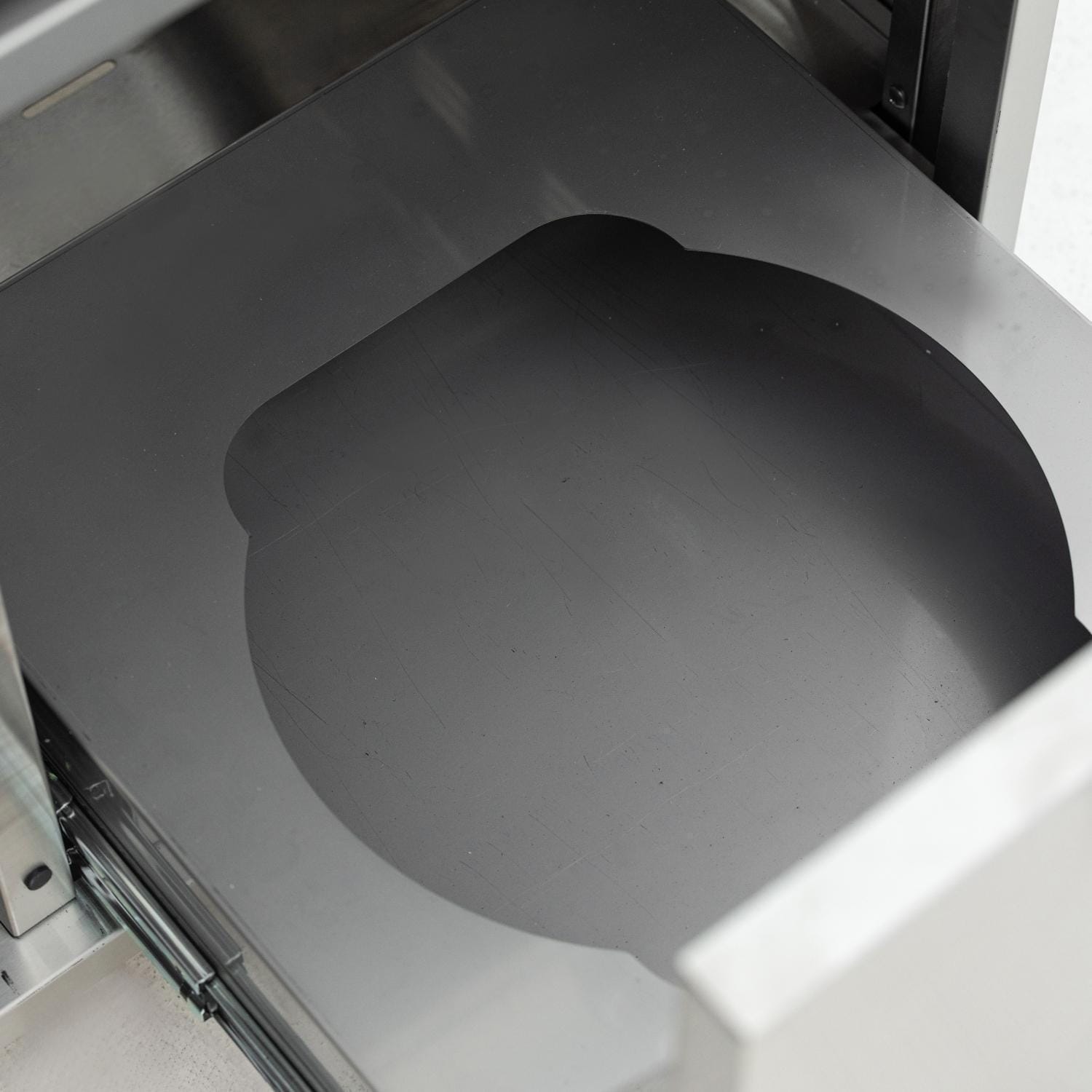 Blaze LTE PRO 40" Built-In Gas Griddle with Cart | Pull-out propane shelf makes it easy to access and change your tank