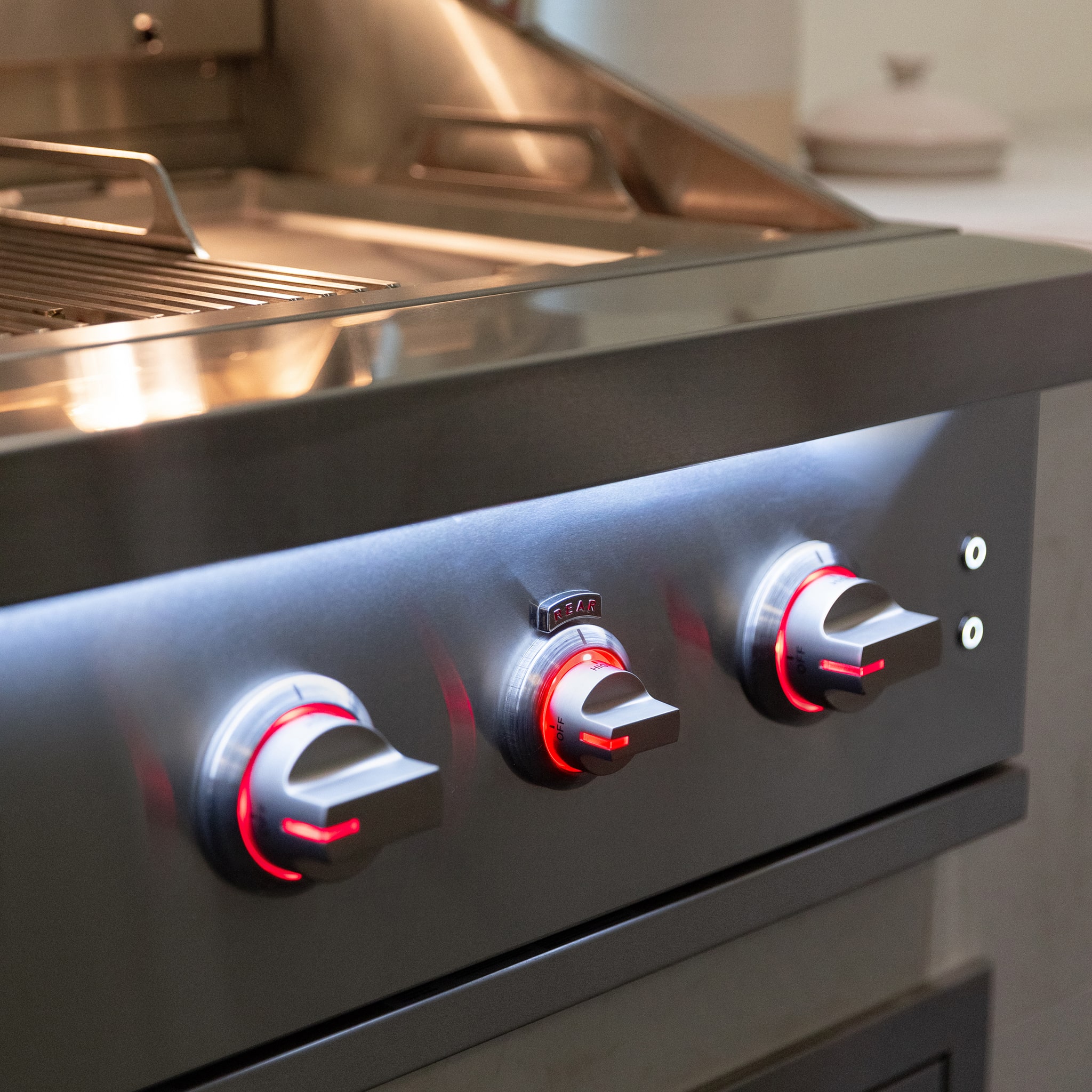 Summerset Quest 30" Built-In Gas Grill | Halogen interior Cooking Lights