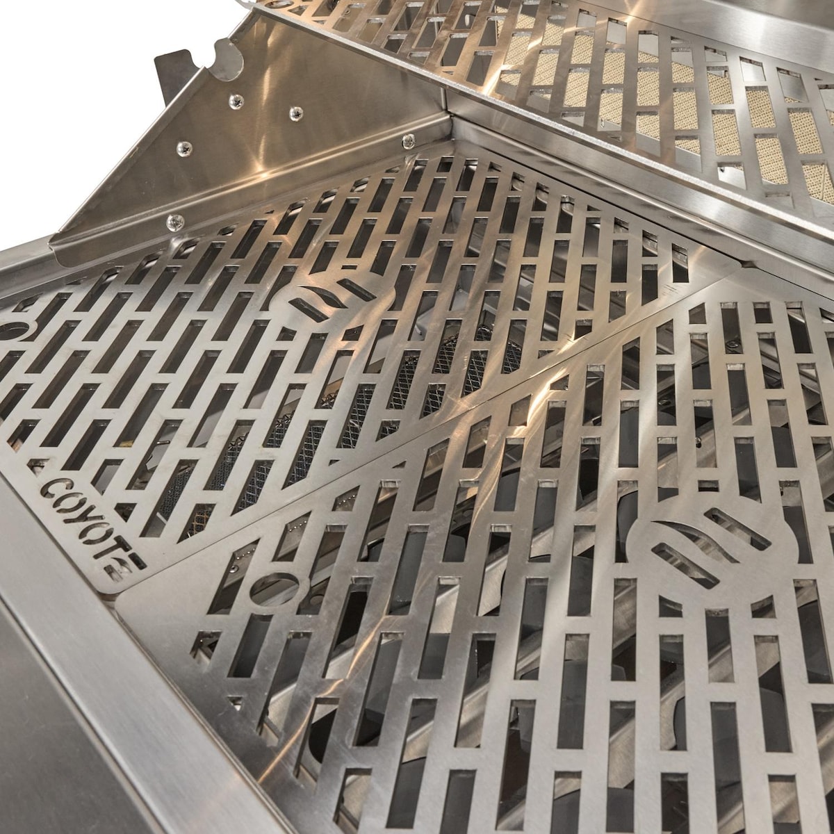 Coyote 42" SL Series Built-In Grill | Rear burner & interchangeable sear burner for flexible cooking options