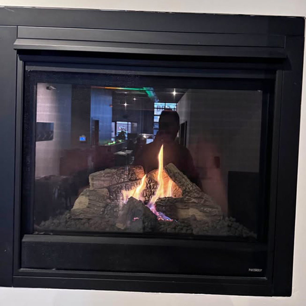 Heatilator Novus Direct Vent Gas Fireplace | Open Box Sale