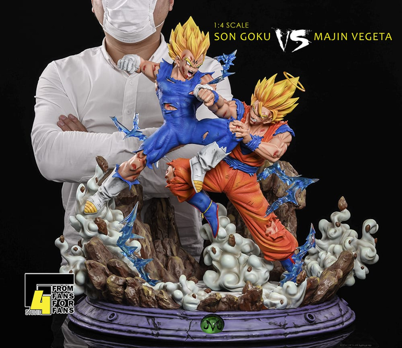 goku and vegeta statue