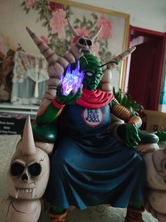 【IN-STOCK】Figure class 1:6 piccolo Old King comic color（gray color chair）