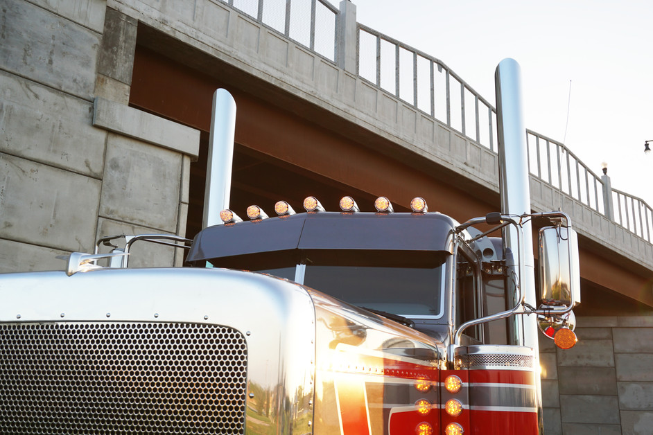 Buyer's Guide to Chrome Stack Tops on a Semi Truck