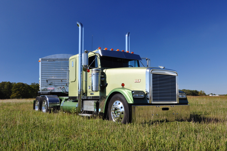 Semi Truck Exhaust Manifold Buyer's Guide