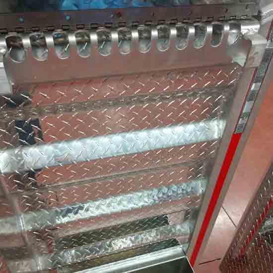 Diamond Covers Rack Single Door Cab Rack - Diamond Plate Aluminum 68 x 80 Inch Center Vault ...