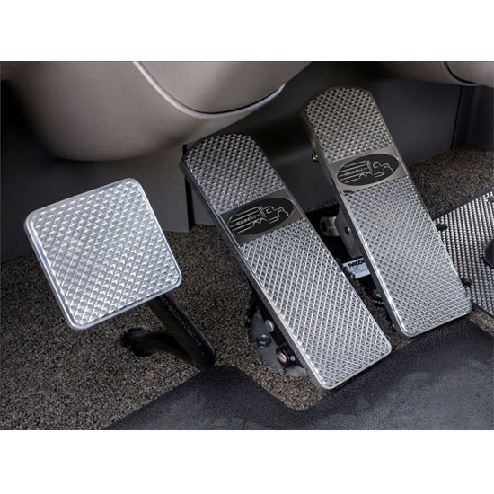 RealWheels Polished Aluminum Billet Pedal Set W/ Peterbilt Logo & Pyramid Cut Design For Peterbilt 567, 579, 587
