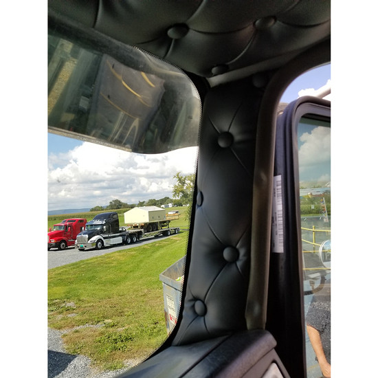 Quilted Diamond Vinyl W/ Buttons AeroCab A Pillar Covers For Kenworth T660, T880 & W900