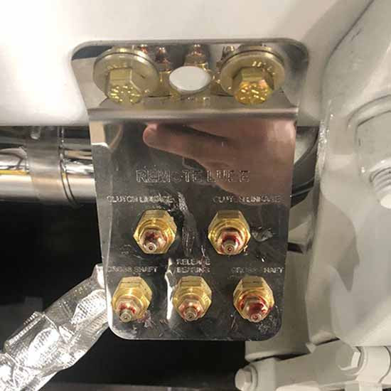 Remote Lube Mount Bracket For Peterbilt 379, 386, 389