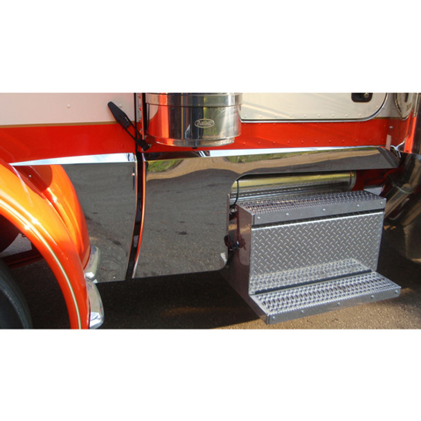 5 Inch Stainless Steel Wide Cab & Cowl Panel For Peterbilt 389 5 Inch Stainless Steel Wide Cab & Cowl Panel For Peterbilt 389