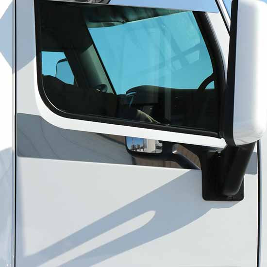 Roadworks Stainless Steel Upper Door/Under - Window Trim For Peterbilt 567, 579 W/ Door - Mounted Mirrors