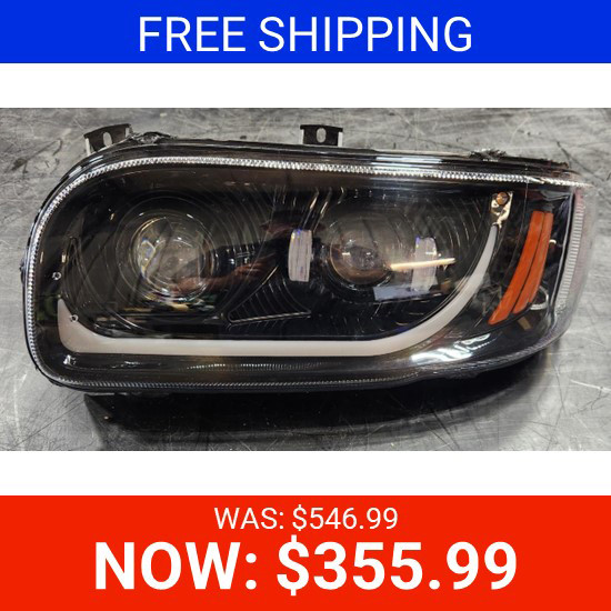 BLEMISHED: LED Blackout Projector Headlight Assembly, Driver Side For Peterbilt 389