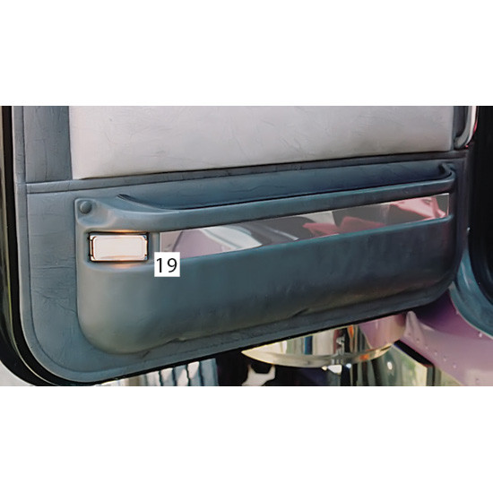 TPHD Stainless Steel Lower Door Panel Trim For Peterbilt