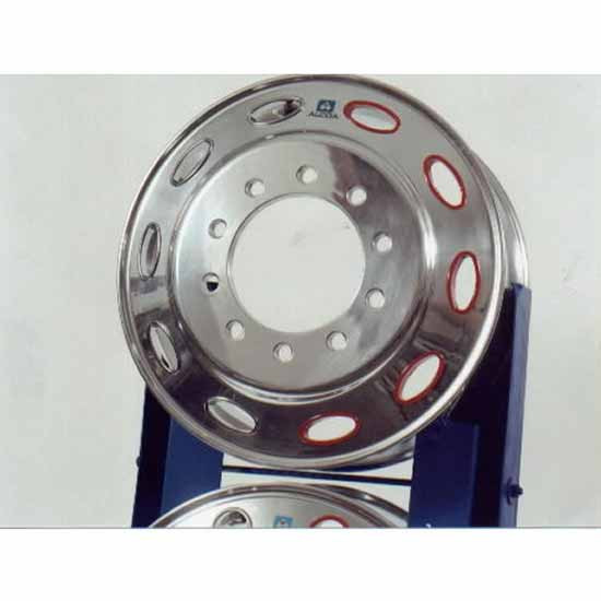 Gray Oval Wheel Insert For Peterbilt With 22.5 Inch And 24.5 Inch Wheels