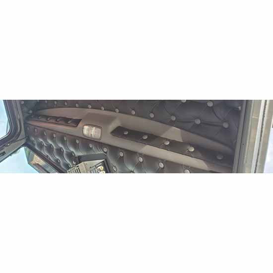 Flat Top Console Trim With Buttons For Peterbilt 378, 379, 386, 388, 389 & 389 Glider 2006 & Newer