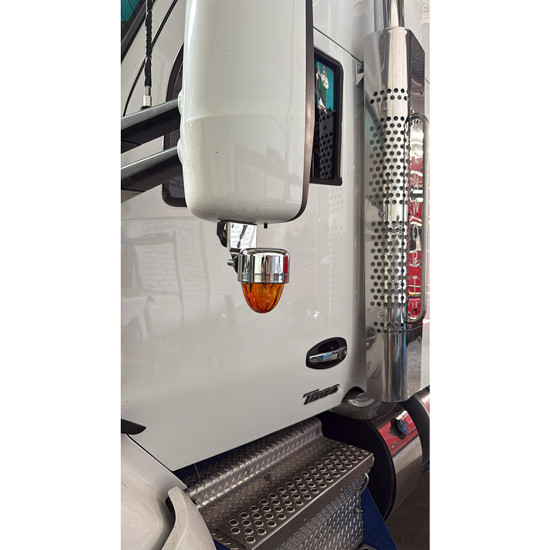 Stainless Steel Angled Down Mirror Bracket For Stud Mount Watermelon Light