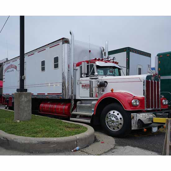 BESTfit 45 Inch Diamond Plate Battery Box For Kenworth W900A & W900B 1984-Older W/ Center Step