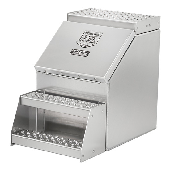Smooth Aluminum Step Box W/ Smooth Lid & Lockable T-Handle- 18 X 25.13 X 21 Inch