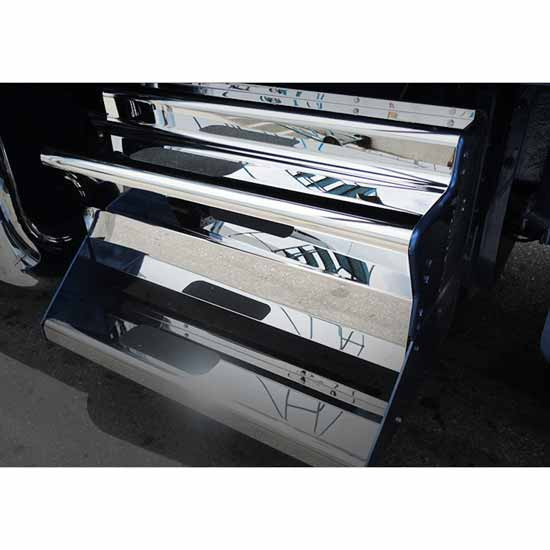 Stainless Steel DPF Cover W/ Lower Step, 51 Inch, For Kenworth W900L