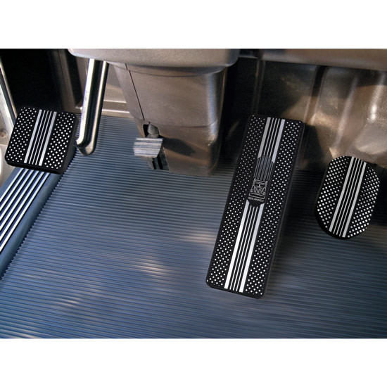 RealWheels Black Anodized Aluminum Billet Pedal Set W/ Kenworth Logo & Pyramid Cut Design For Kenworth T660, T680, T880, W990