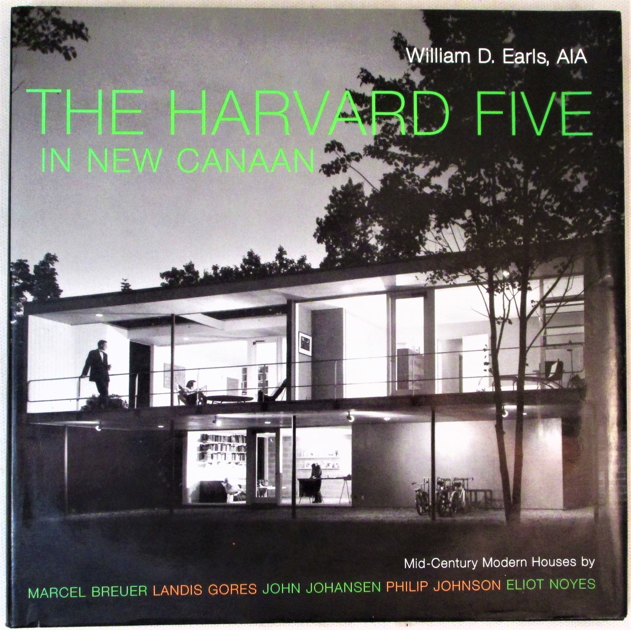 THE HARVARD FIVE IN NEW CANAAN ハードカバー - 洋書