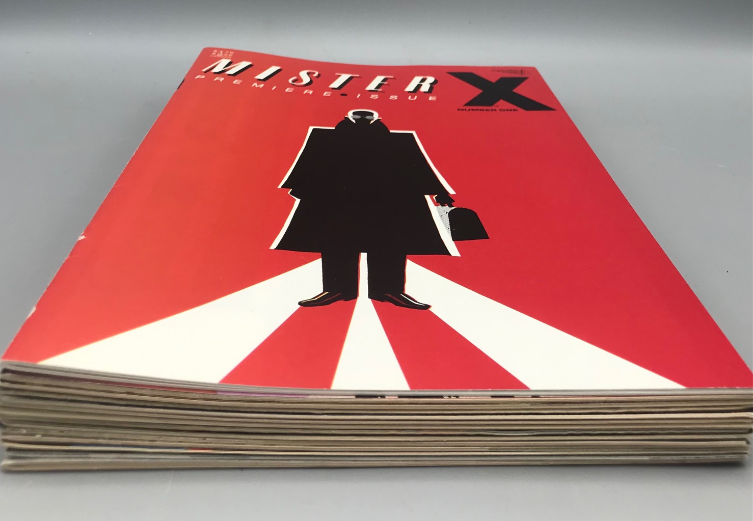 MISTER X, by Jaime and Gilbert Hernandez - 1984 [Complete 1st