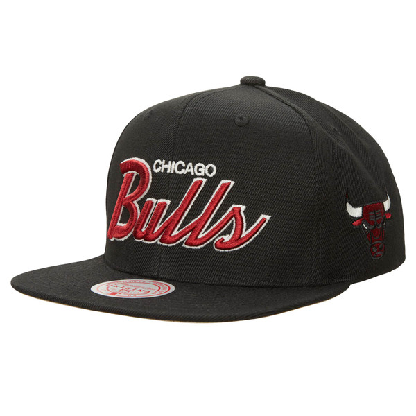 GLOW SCRIPT SNAPBACK CHICAGO BULLS