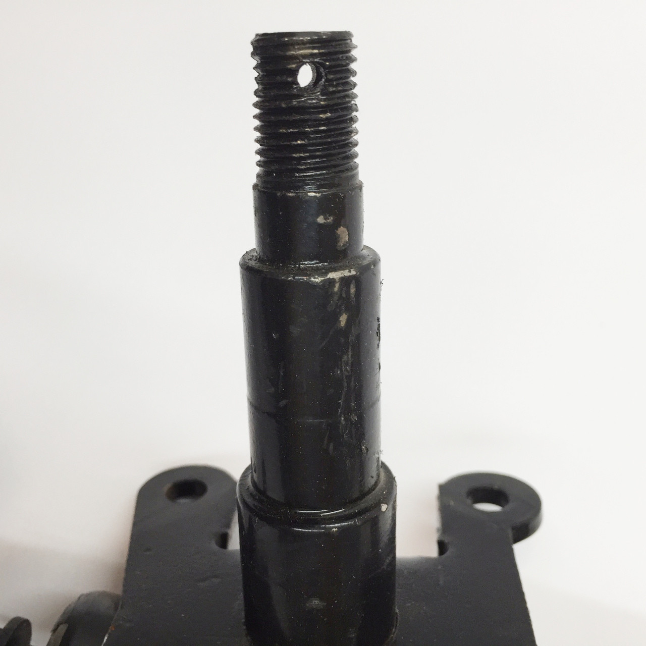 TrailMaster 150 XRS & 150 XRX Front Right Spindle