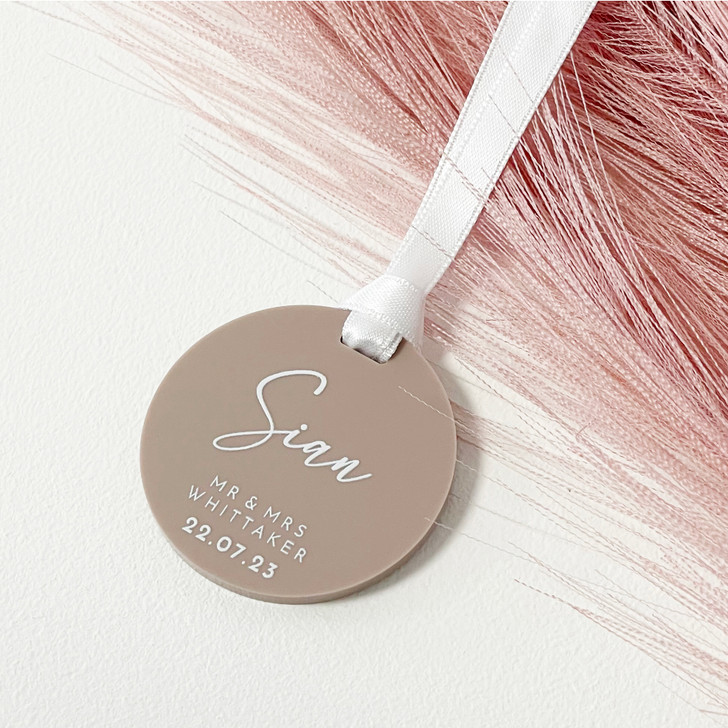 Luxury Wedding Favour Acrylic Tag Drink Name Place Charm