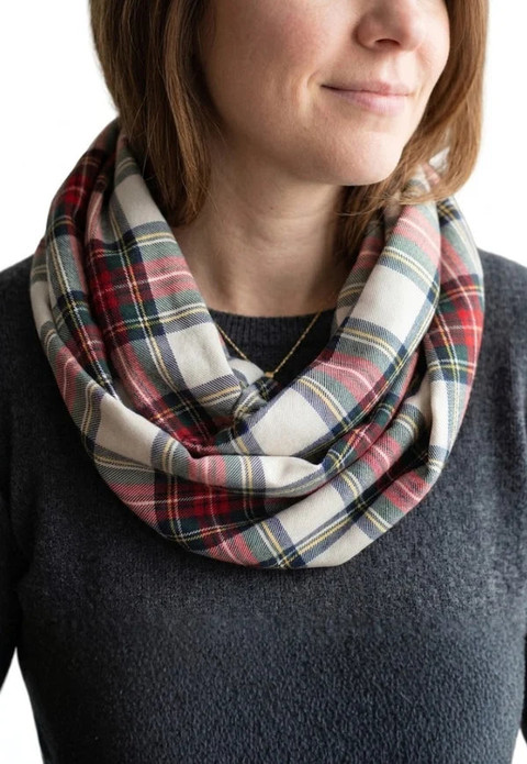Gordon Tartan Infinity Scarf