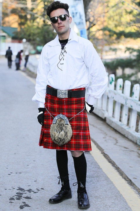 Tartan Kilts in Bruce Tartan