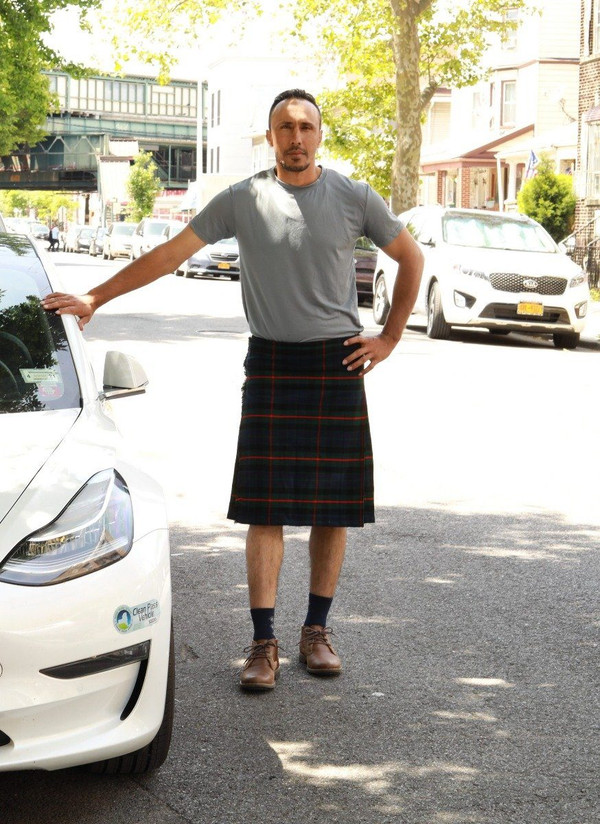 Barclay Hunting Bespoke Kilt worn with a grey T-shirt on a city street