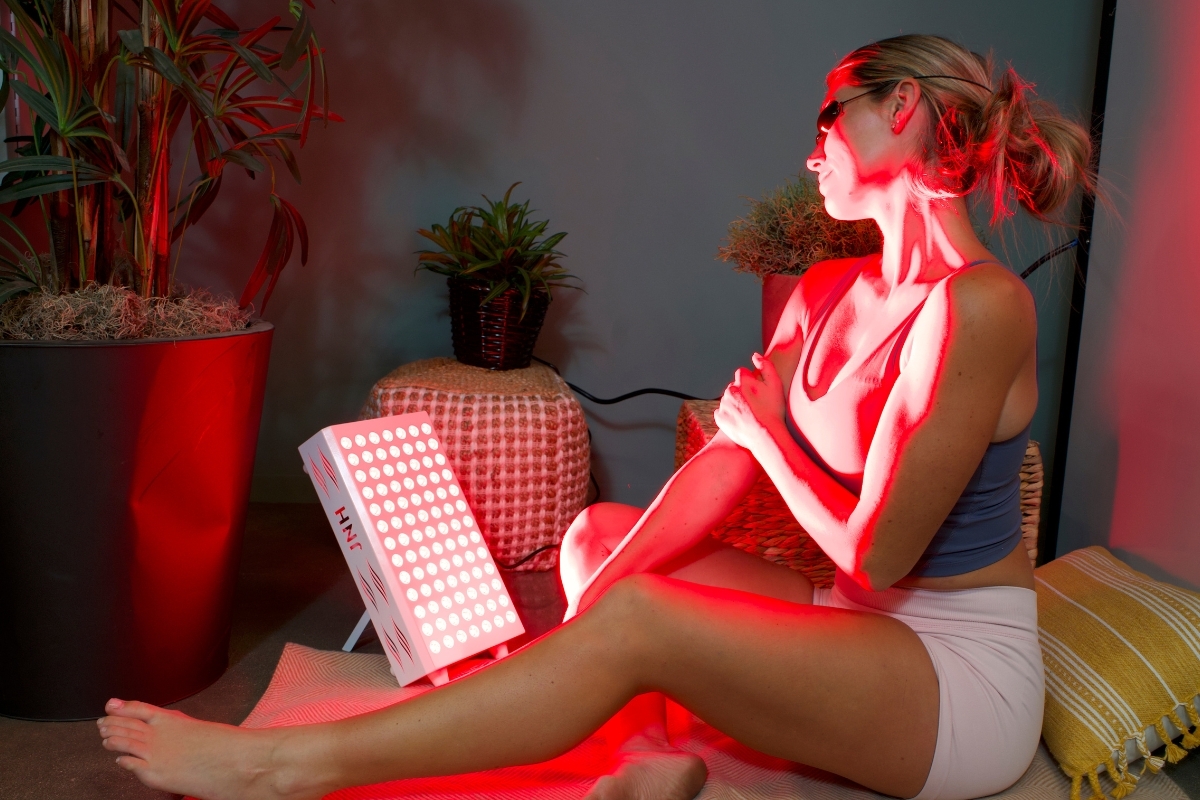 LT-100 Red Light Therapy Panel
